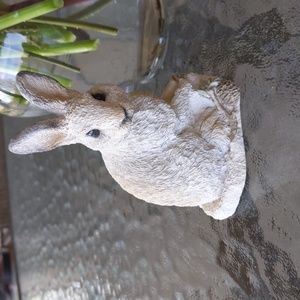 U.D.C Rabbit figurine '91 stamped 8